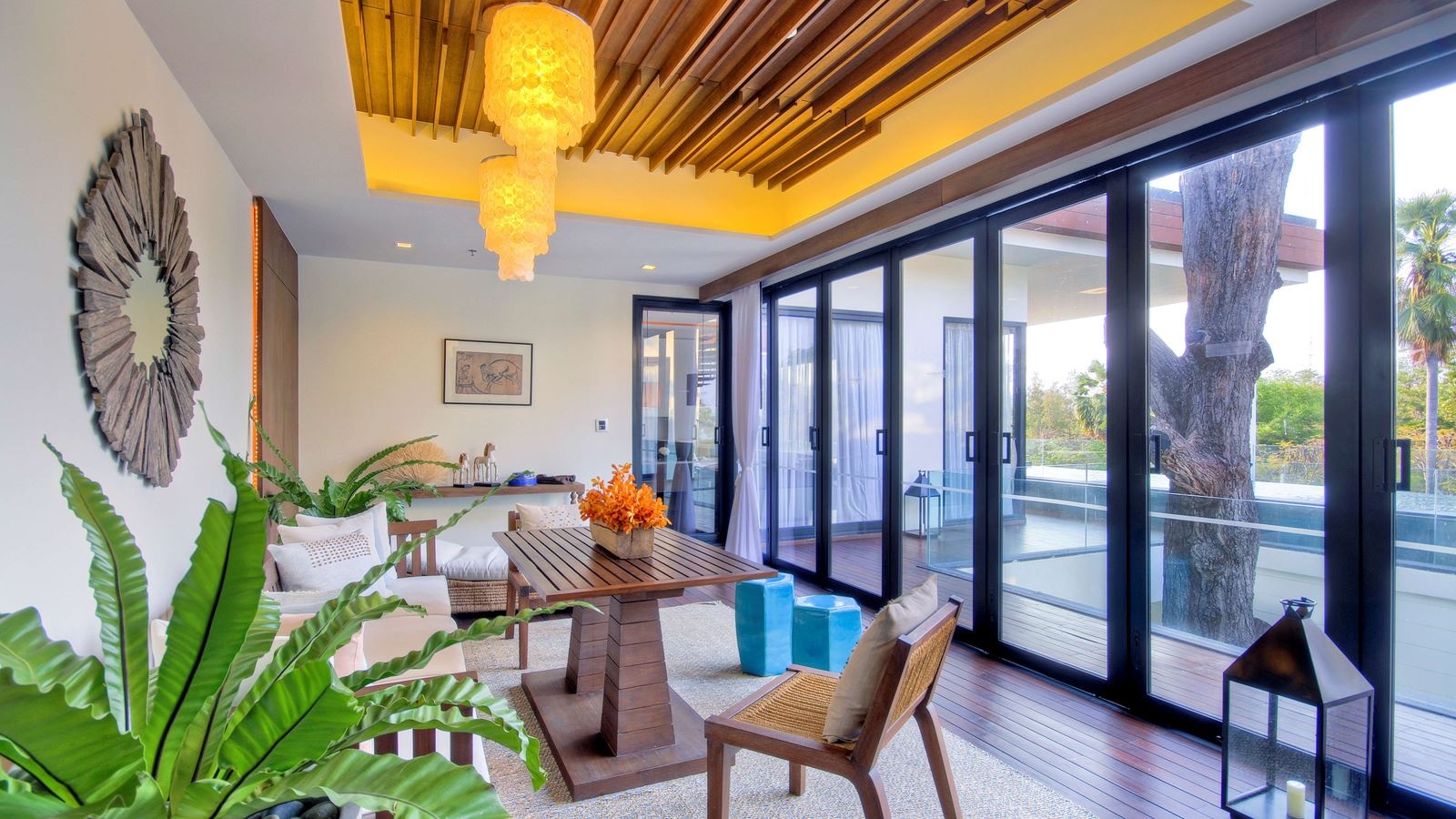 rooms-nidhrarom-suite