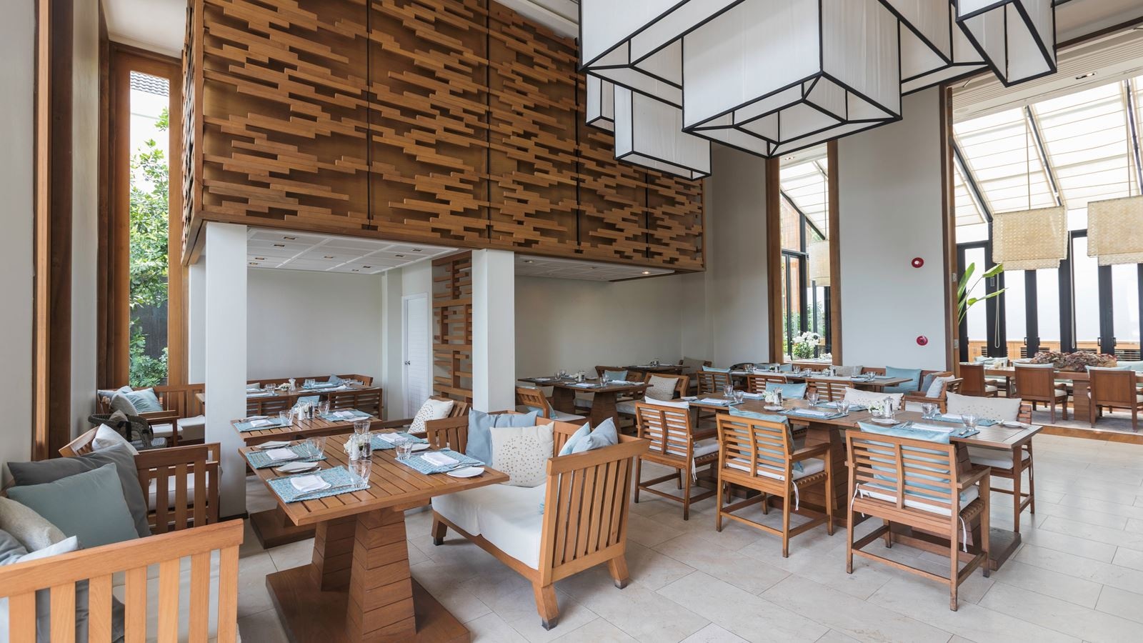 restaurants-rocks-restaurant