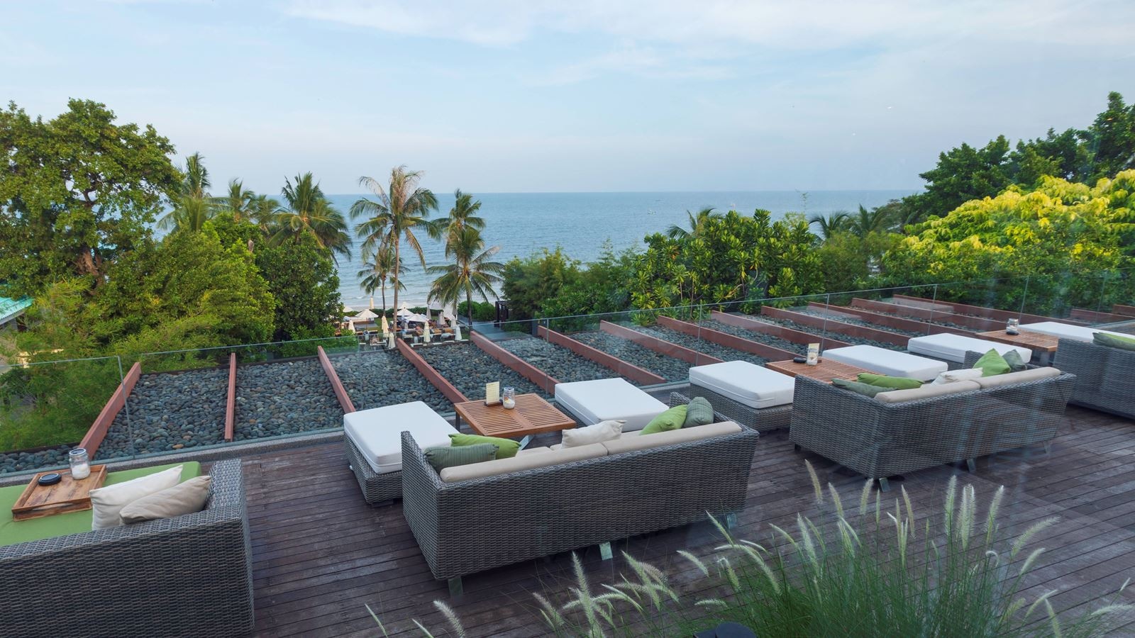 bars-on-the-rocks-bar