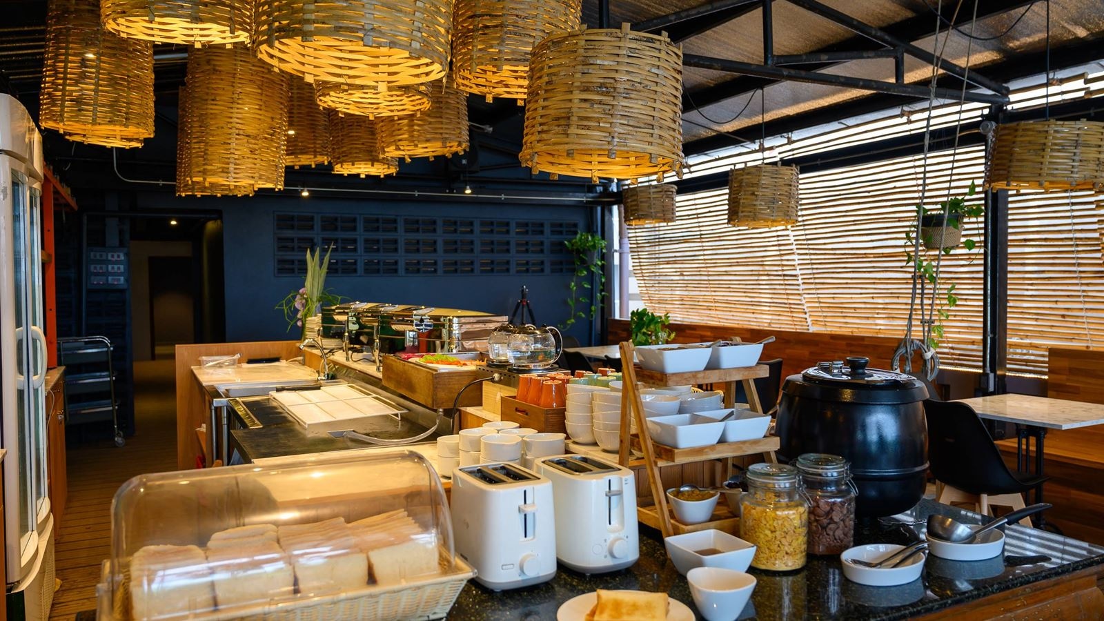 restaurants-sky-terrace