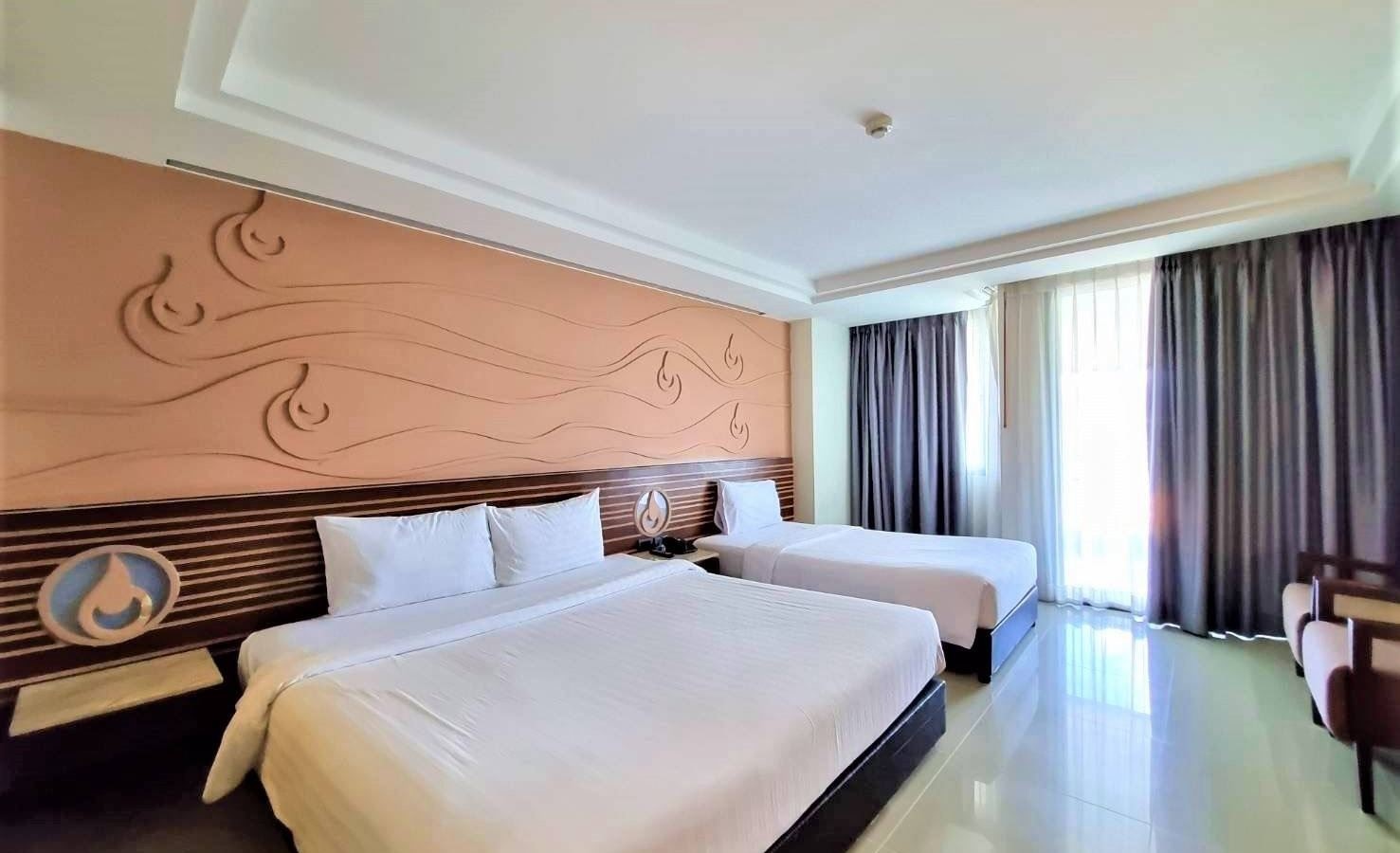 rooms-family-deluxe-room