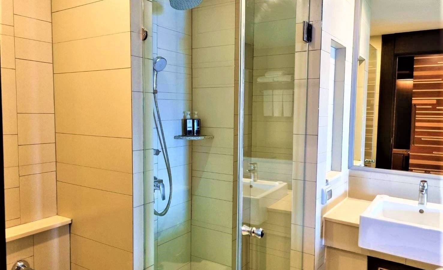 rooms-family-deluxe-room