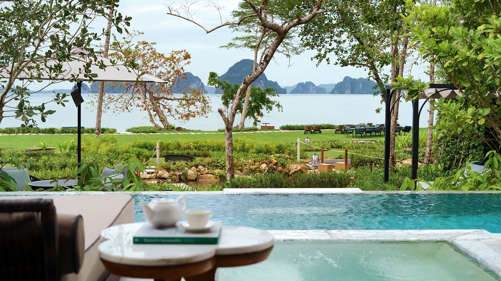 rooms-beachfront-pool-villa