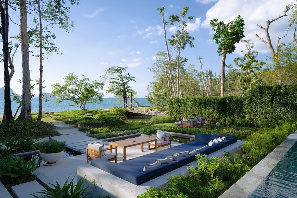 rooms-two-bedroom-beachfront-pool-villa