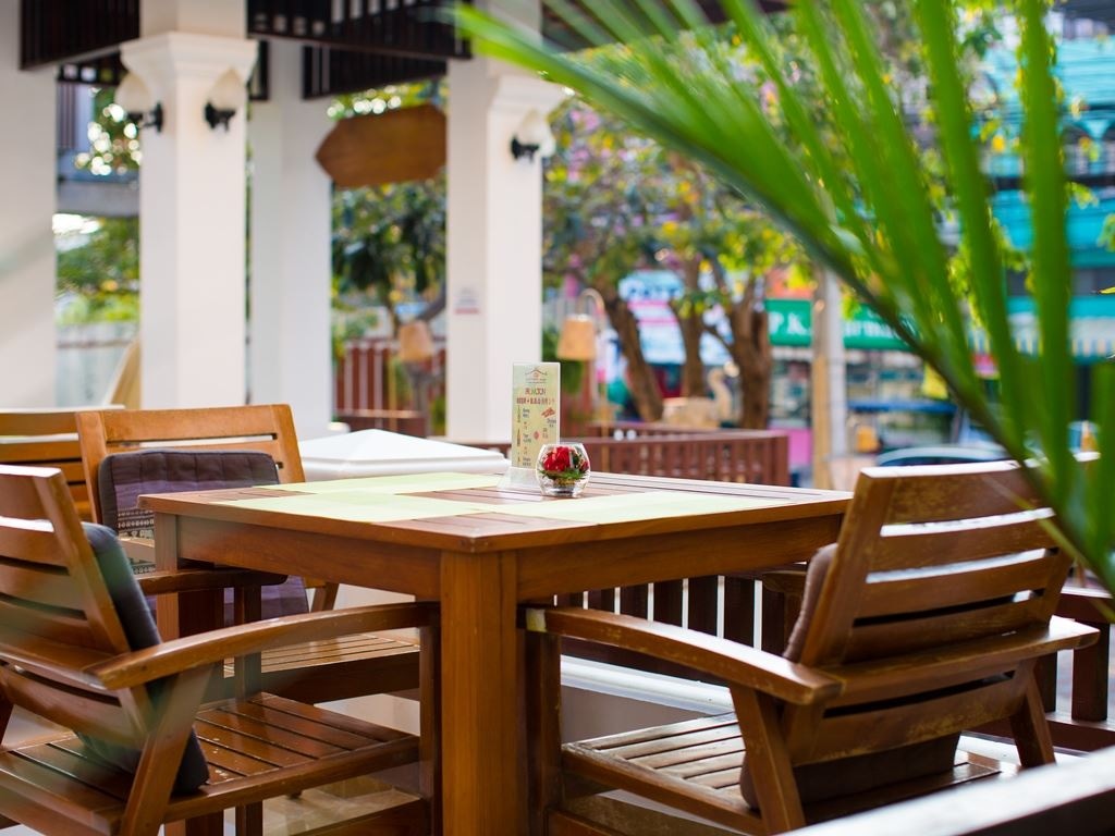 restaurants-aiyara-restaurant