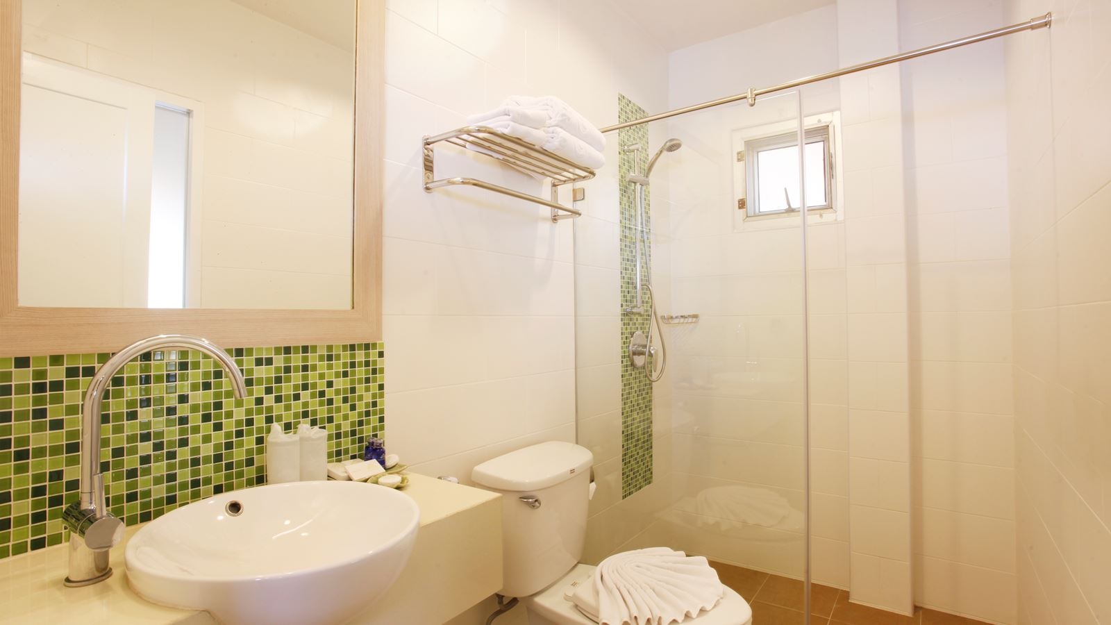 rooms-superior-no-view-room