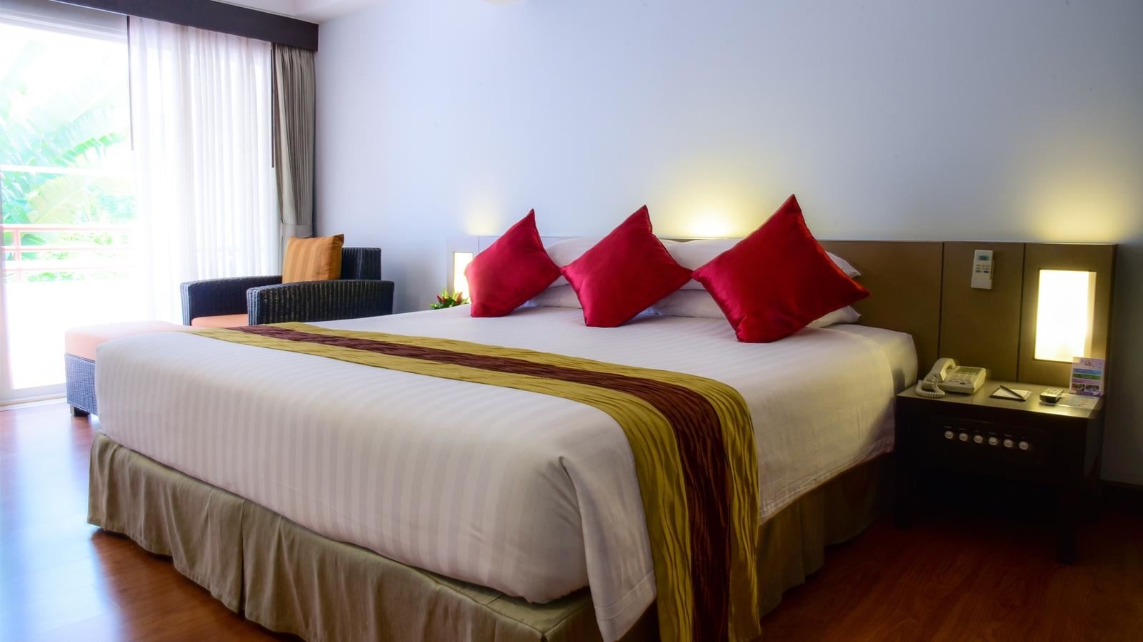 rooms-premium-deluxe-room