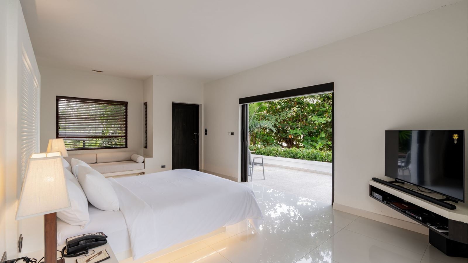 rooms-grand-deluxe-premium-pool-villa-with-seaview