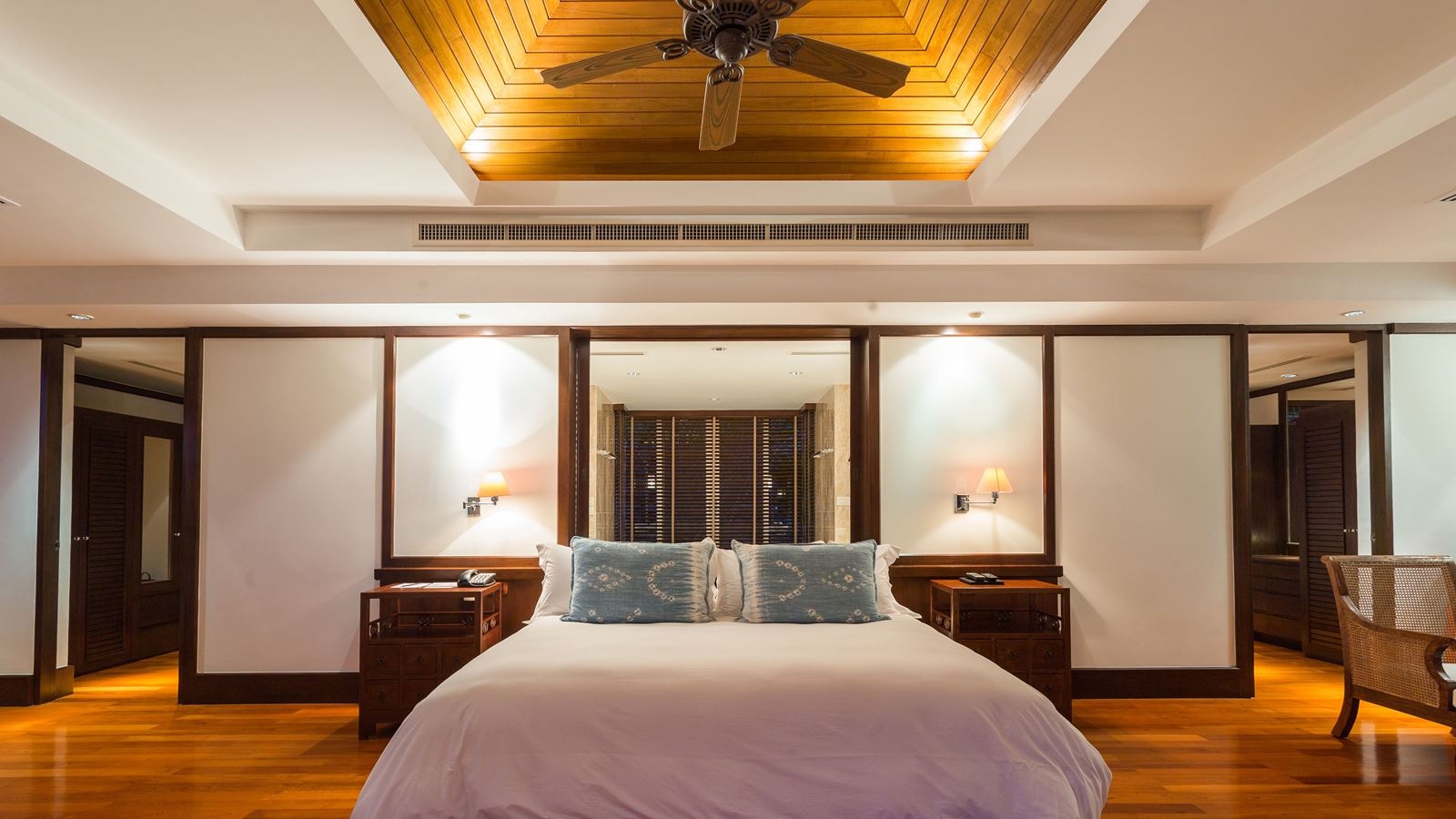 rooms-9-bedroom-ocean-front-residence