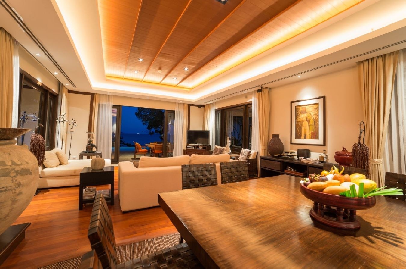 rooms-4-bedroom-ocean-front-residence