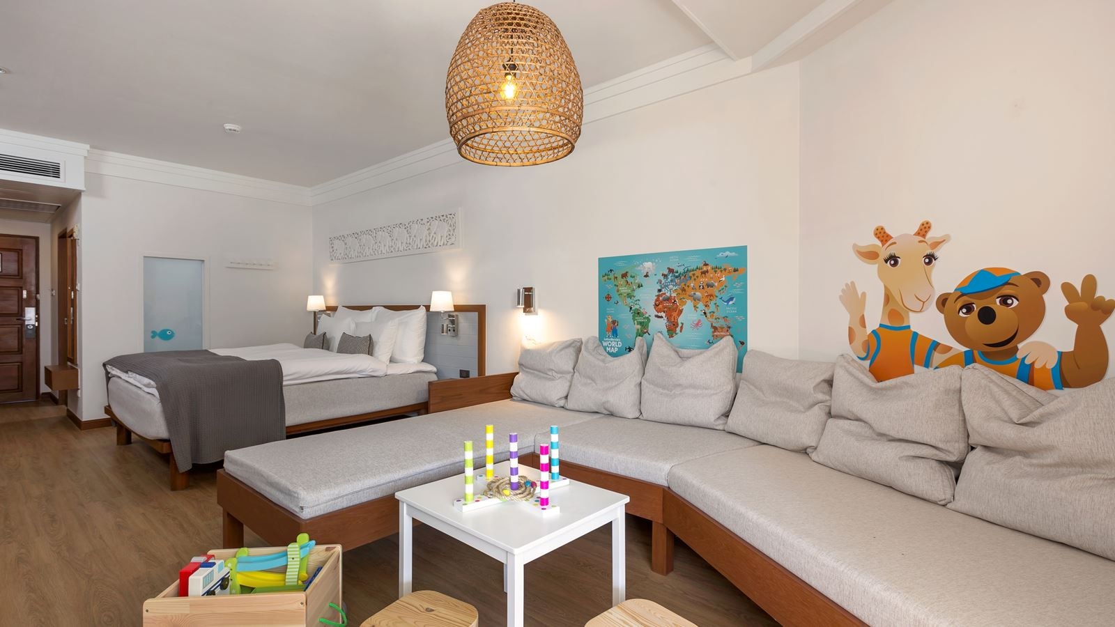 rooms-lollo-and-bernie-suite