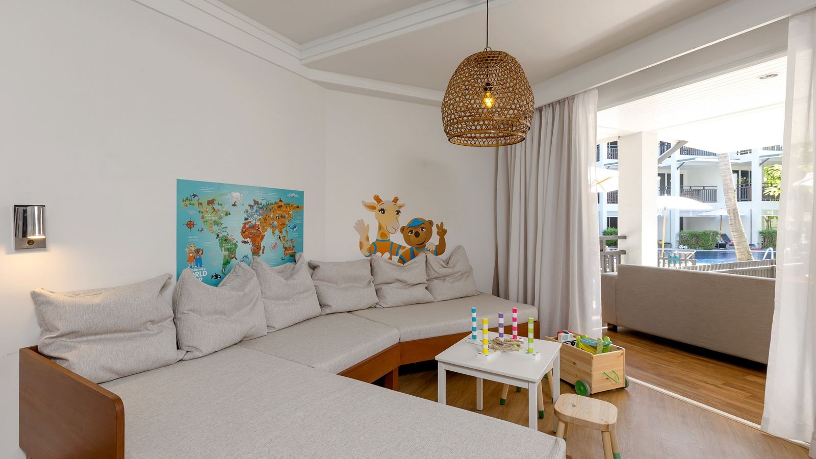 rooms-lollo-and-bernie-suite