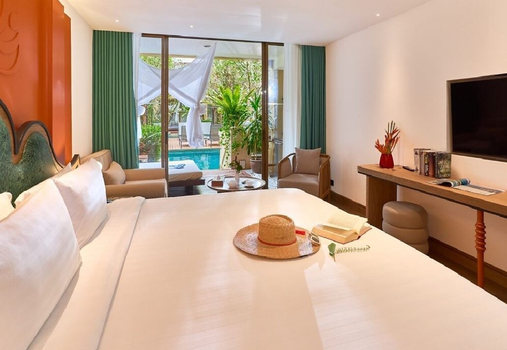 rooms-elite-pool-access