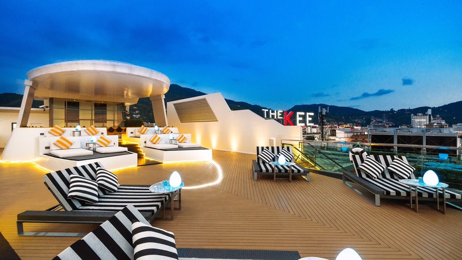 restaurants-kee-sky-lounge