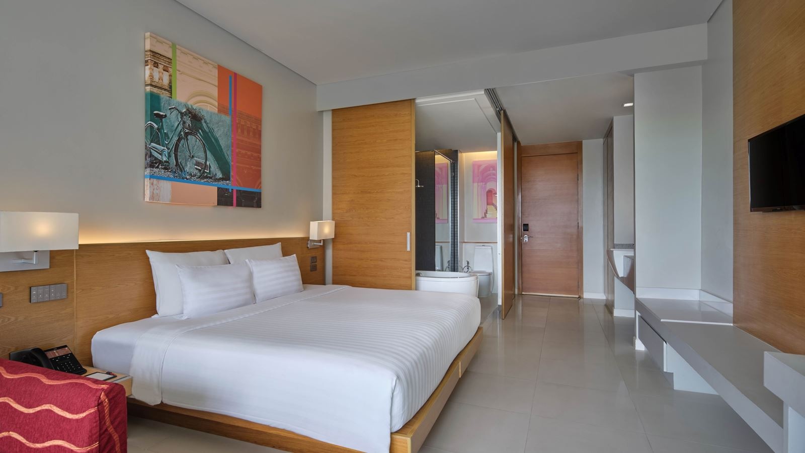 rooms-deluxe-pool-view