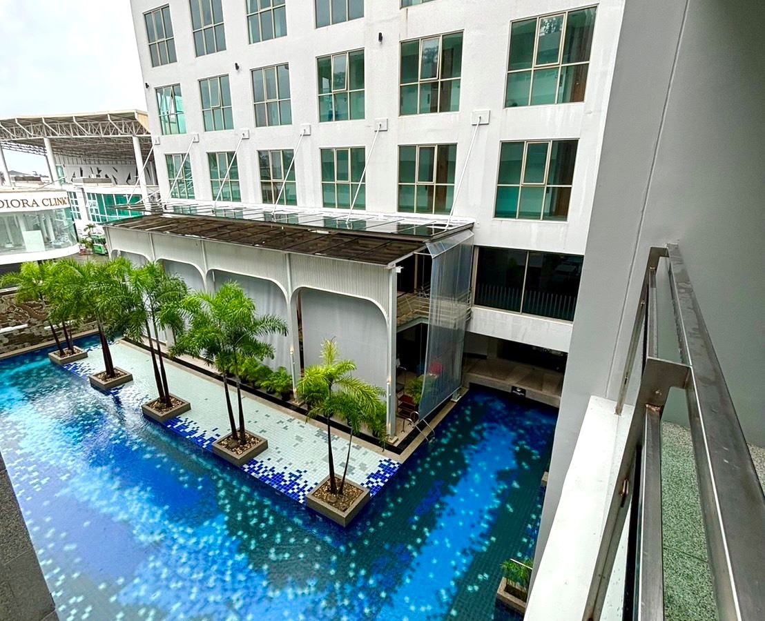 rooms-deluxe-urban-room