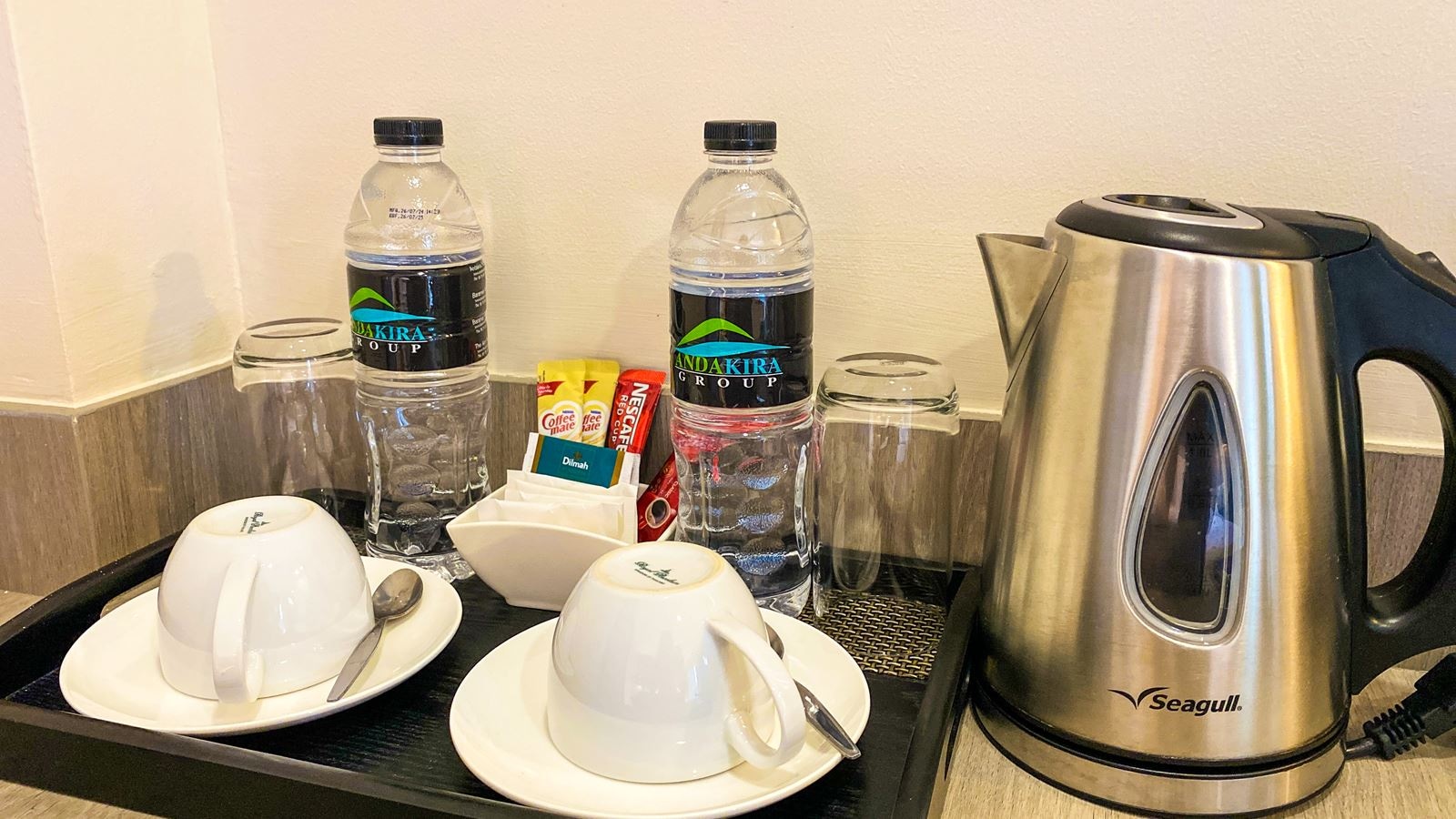 rooms-superior-city-view-king-bed-room