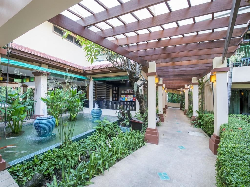 general-main-building