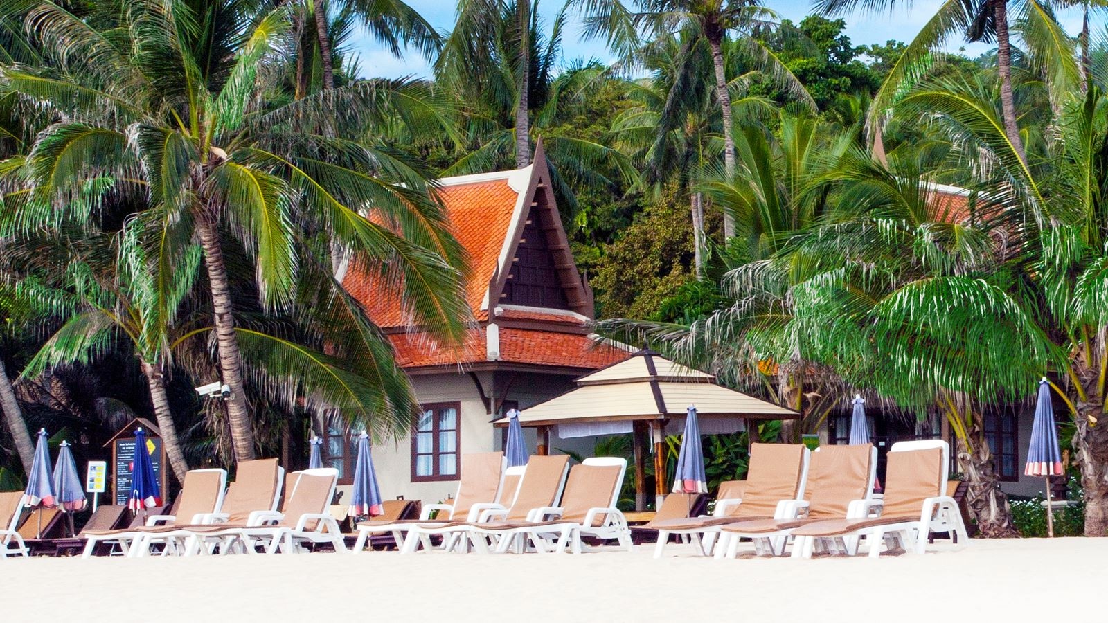 rooms-grand-deluxe-bungalow