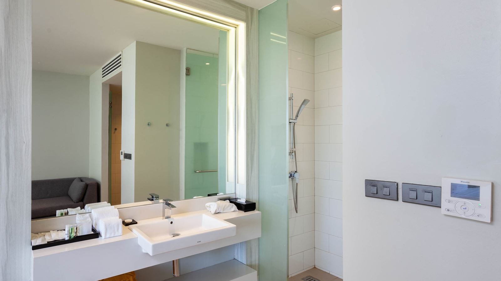 rooms-deluxe-seaview