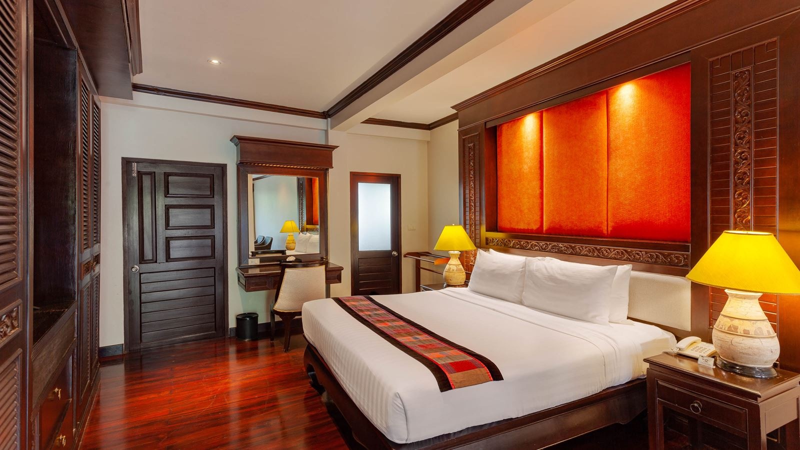 rooms-deluxe-pool-access