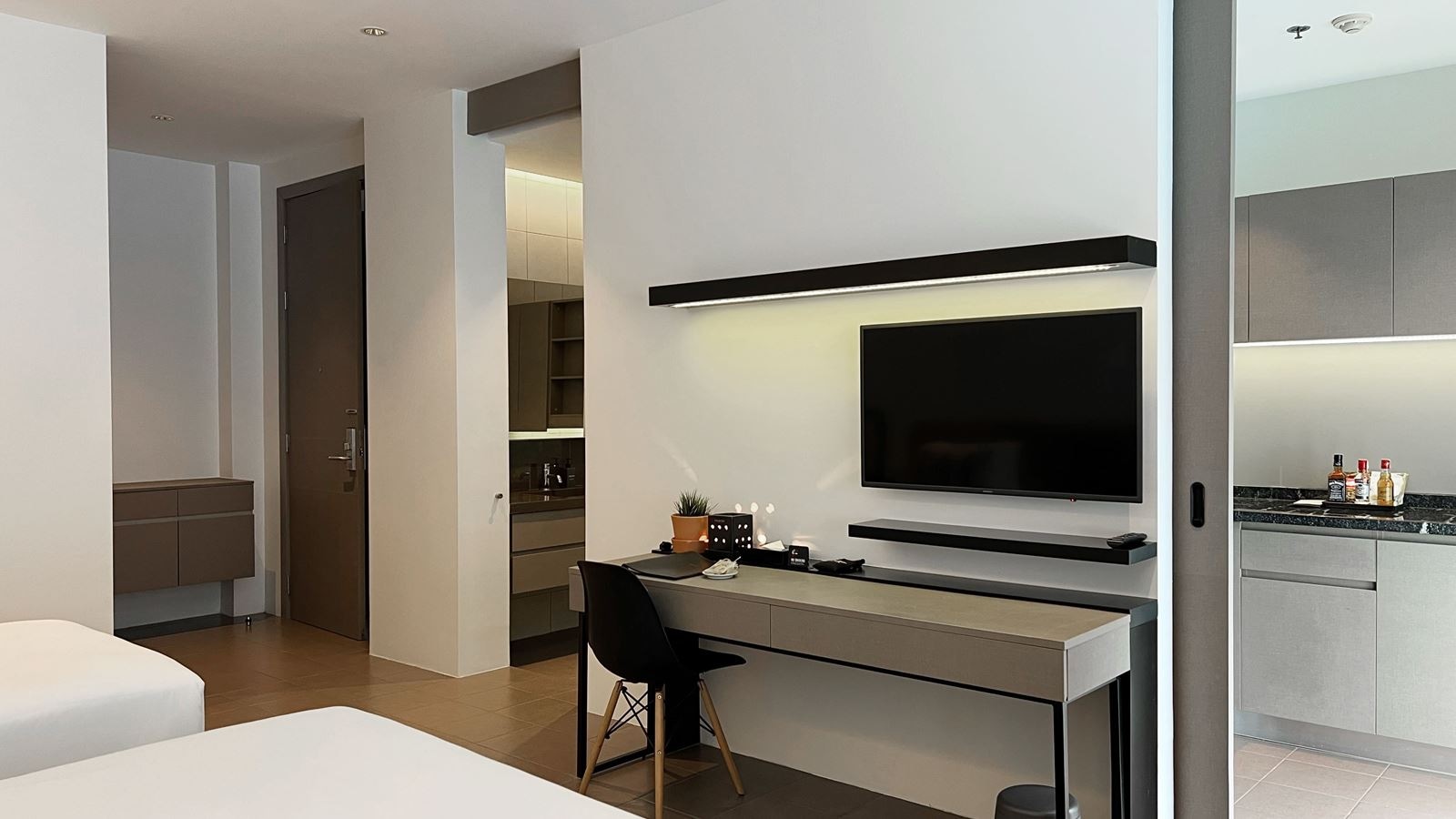 rooms-nitarn-family-room