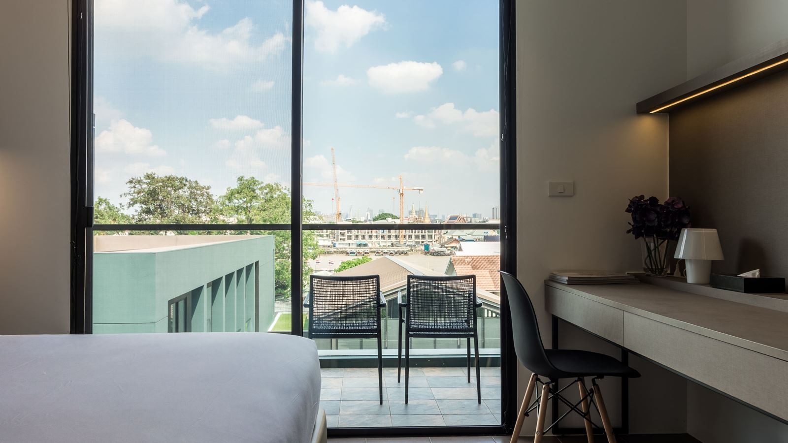 rooms-lakorn-skyview