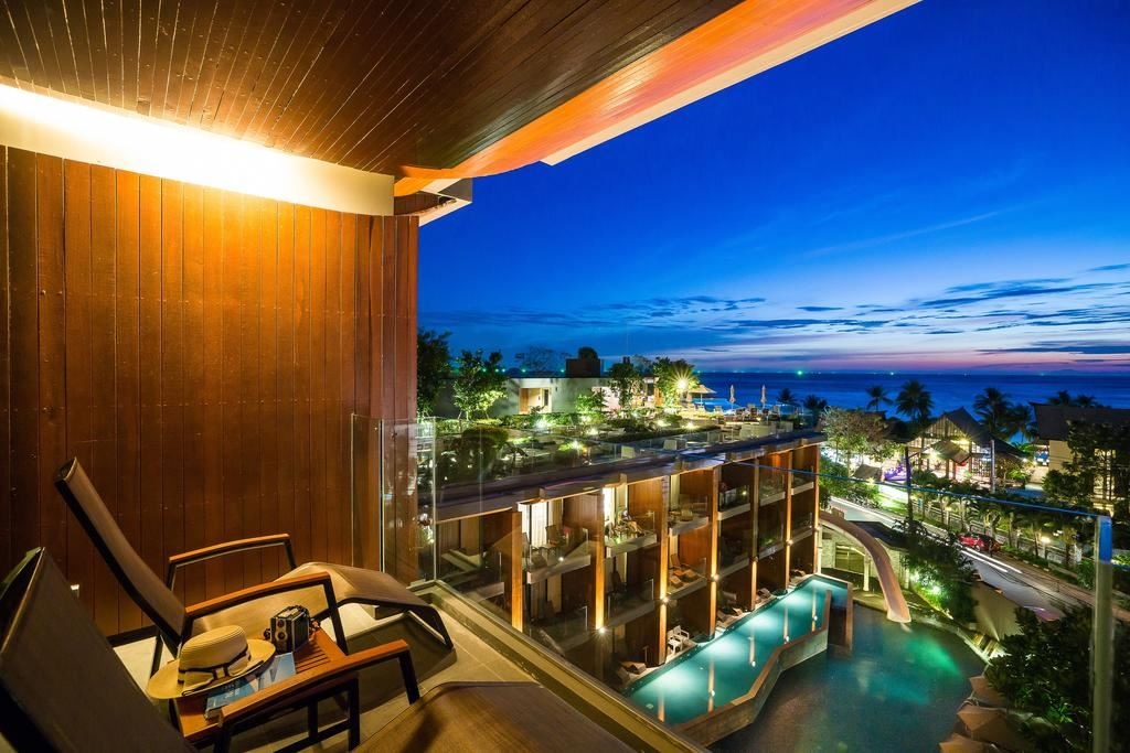 rooms-ocean-view-jacuzzi-deluxe--hillside