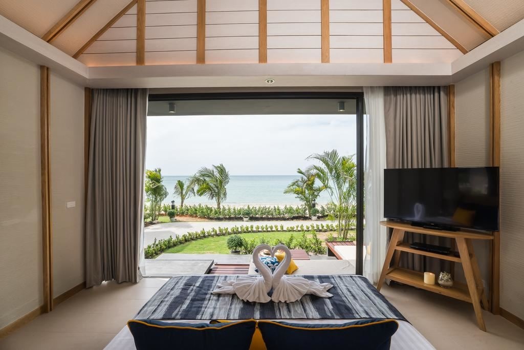 rooms-paradise-beachfront-villa