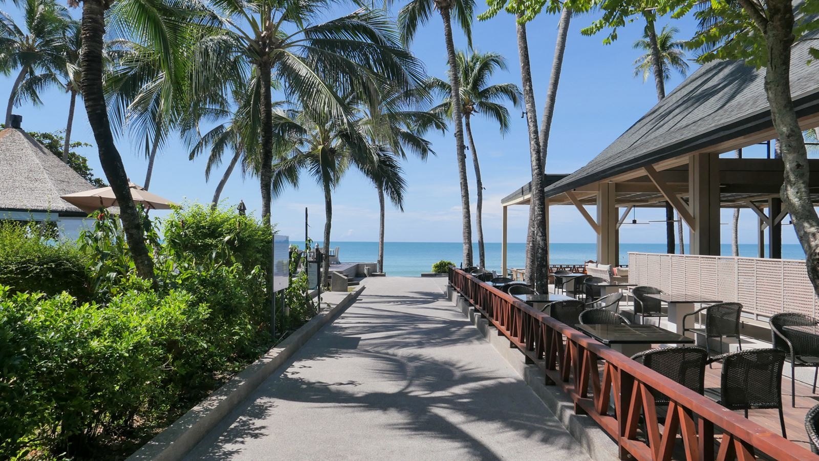 restaurants-the-beach-restaurant