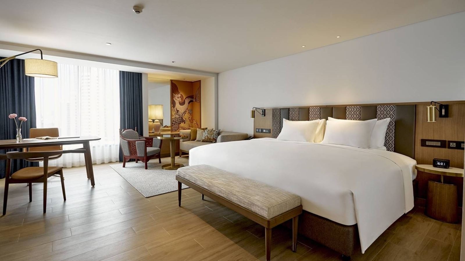 rooms-jr-suite-california-king