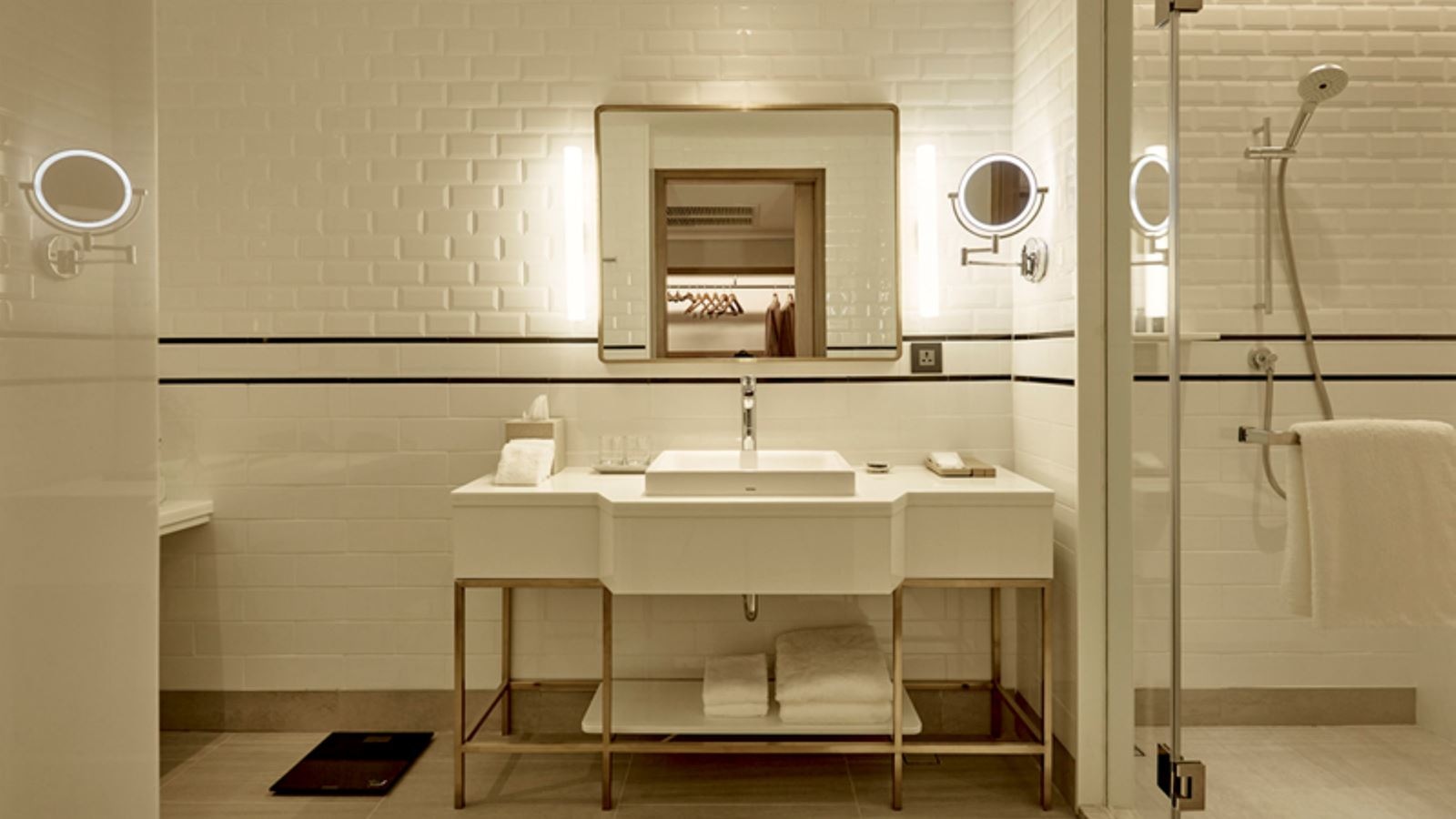 rooms-jr-suite-california-king