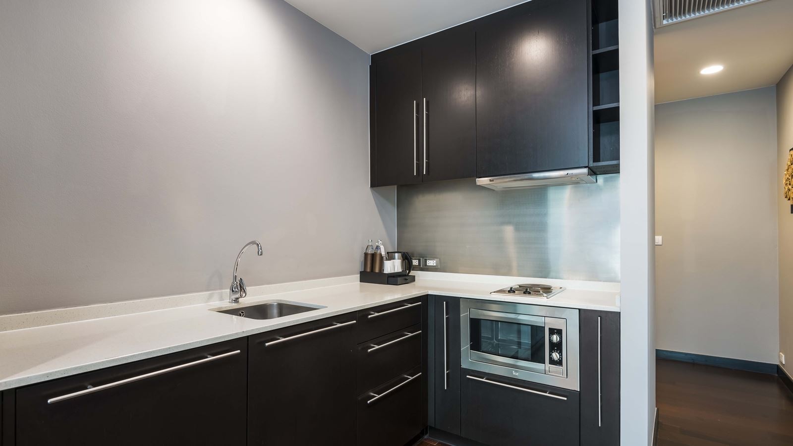 rooms-grand-deluxe-city-view