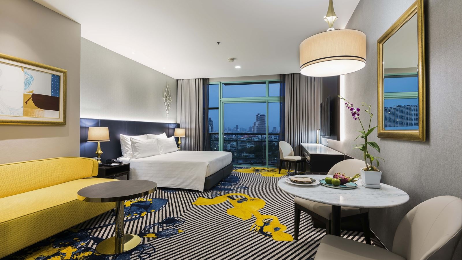 rooms-grand-deluxe-river-view