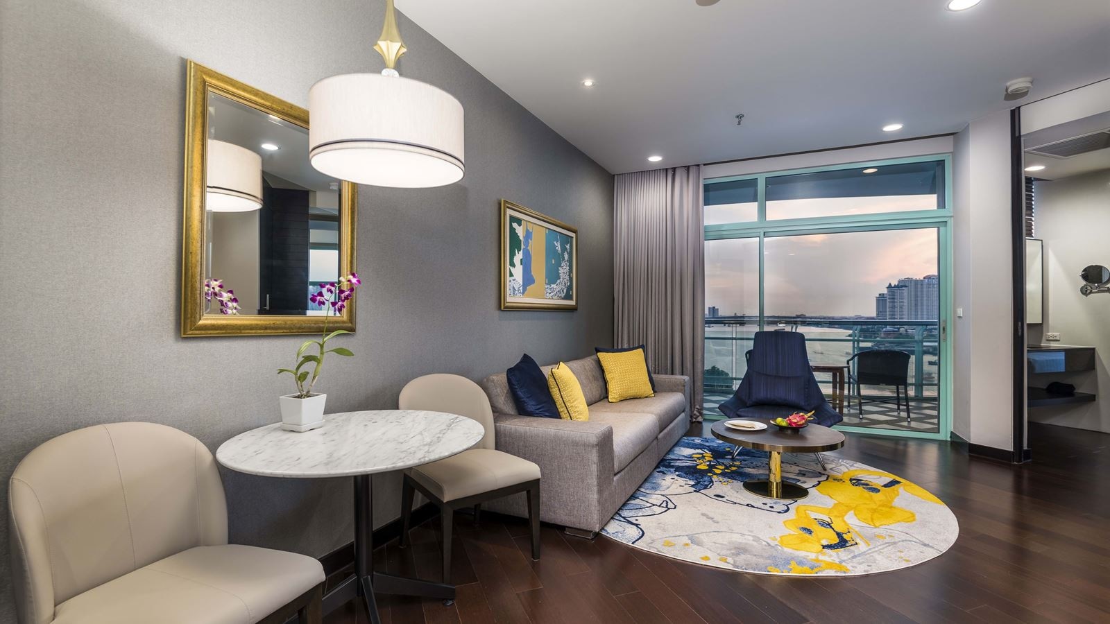 rooms-one-bedroom-river-view