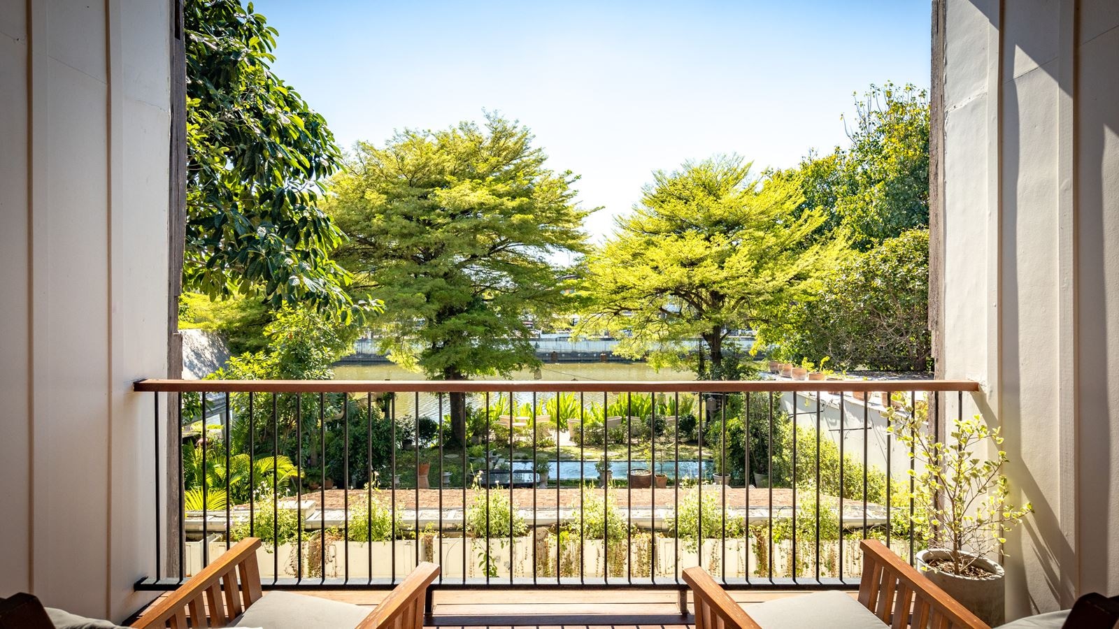 rooms-river-view-superior-balcony