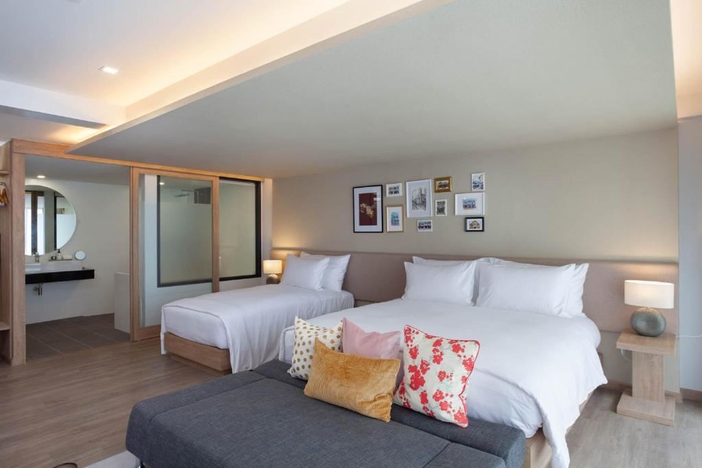 rooms-junior-family-suite