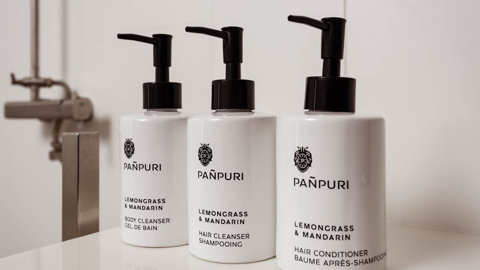 rooms-oceanfront-terrace-suite