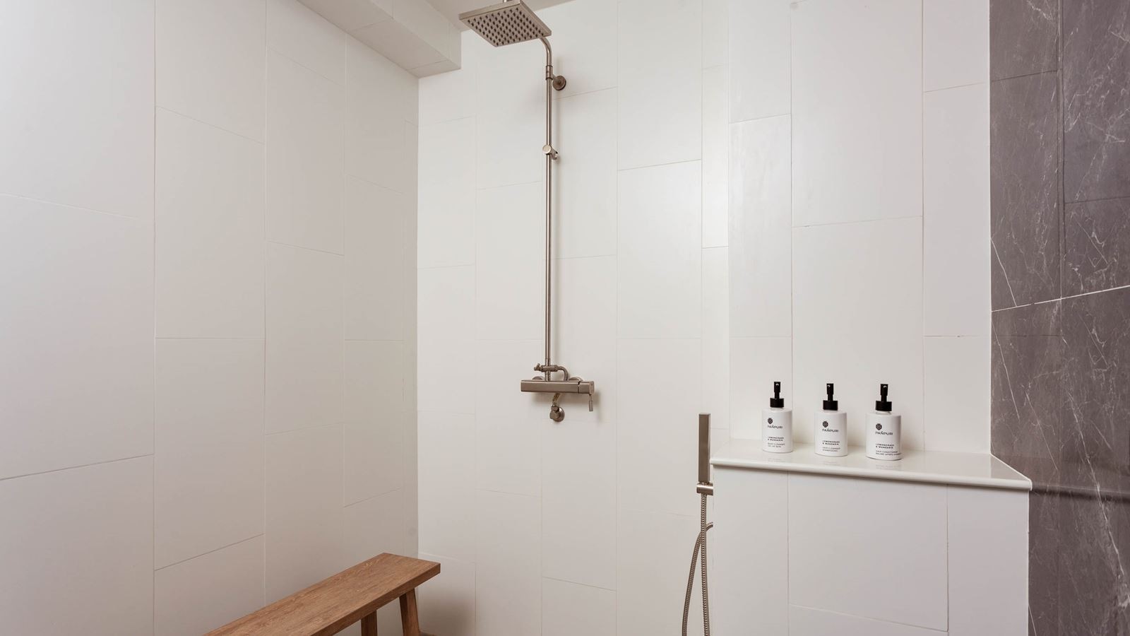 rooms-oceanfront-terrace-suite