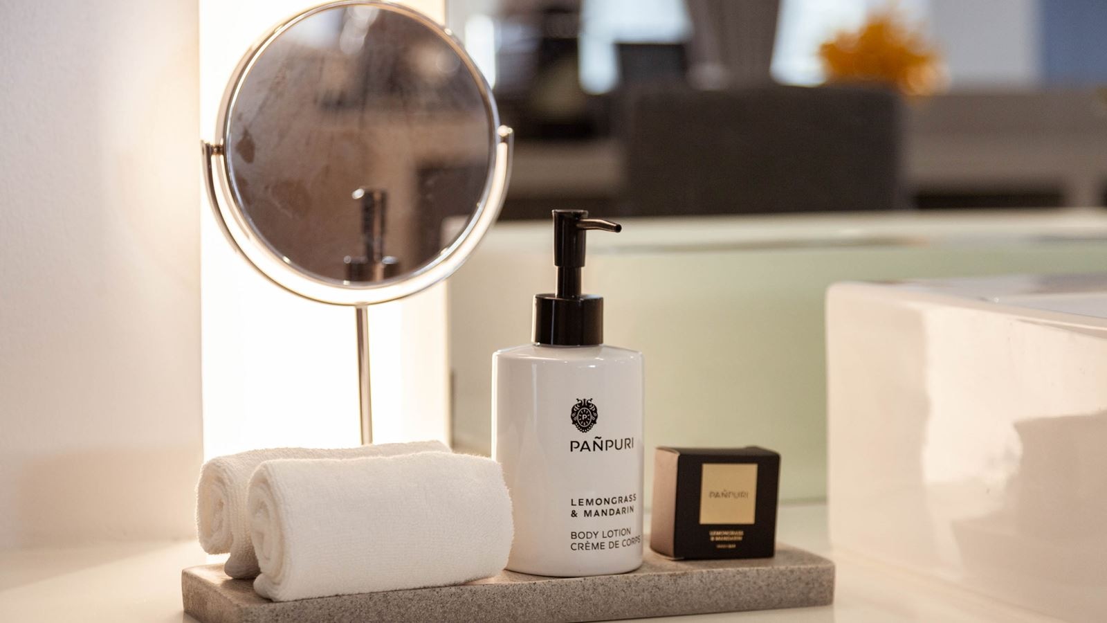 rooms-oceanfront-terrace-suite