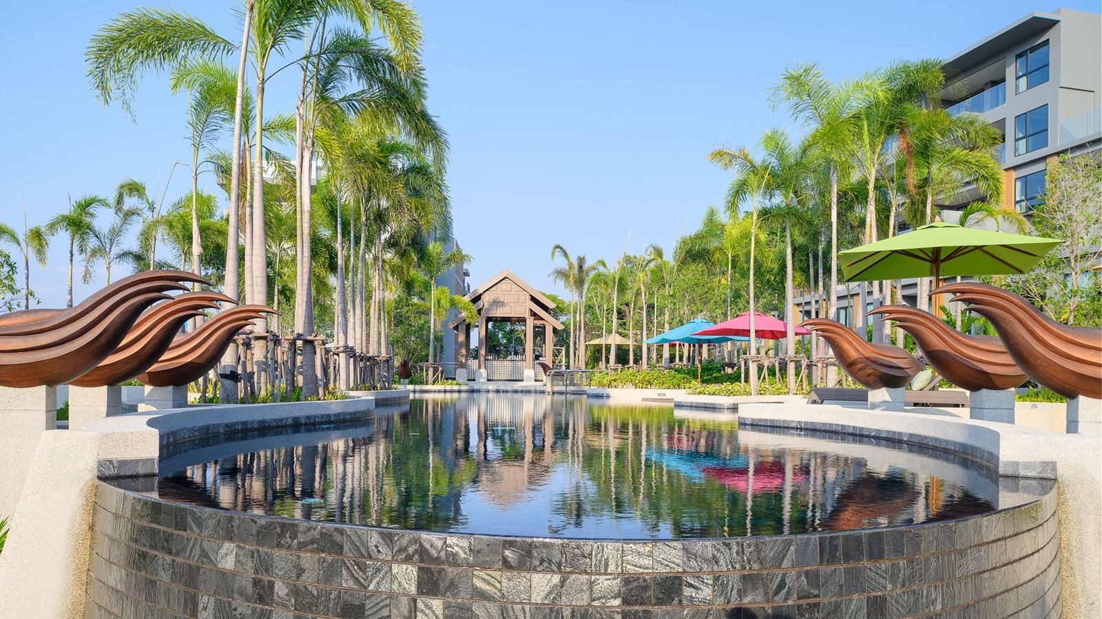 bars-soleil-pool-bar