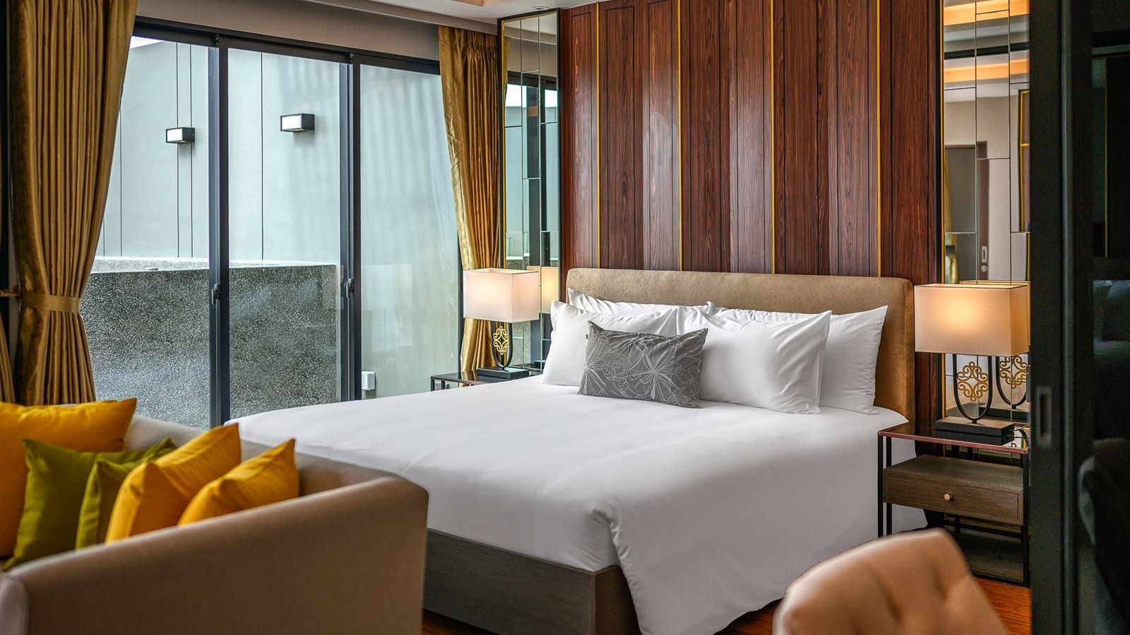 rooms-deluxe-ocean-view-with-jacuzzi