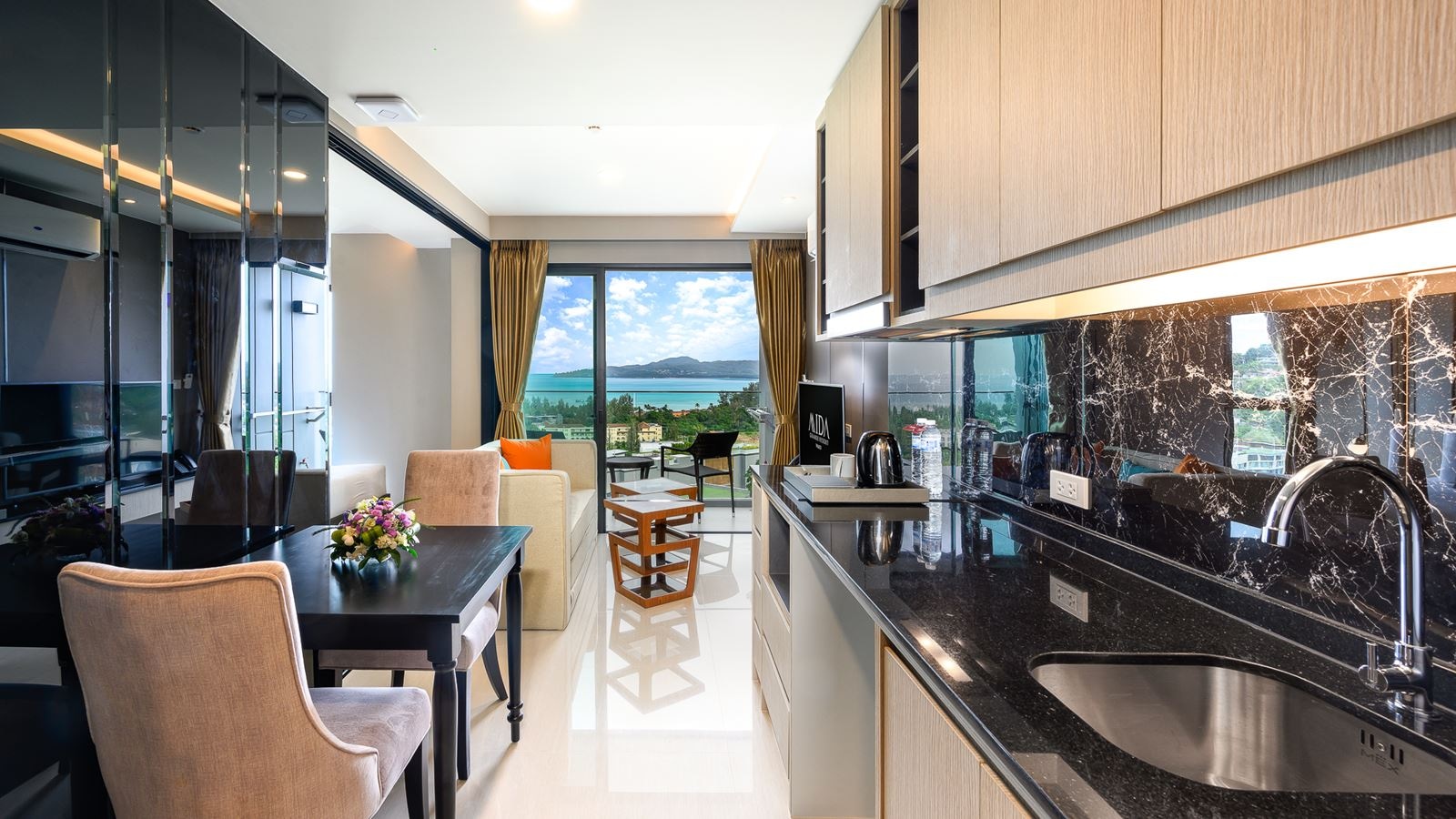 rooms-deluxe-ocean-view