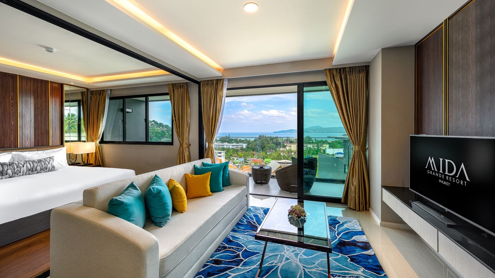 rooms-grande-3-bedroom-suite-ocean-view-with-jacuzzi