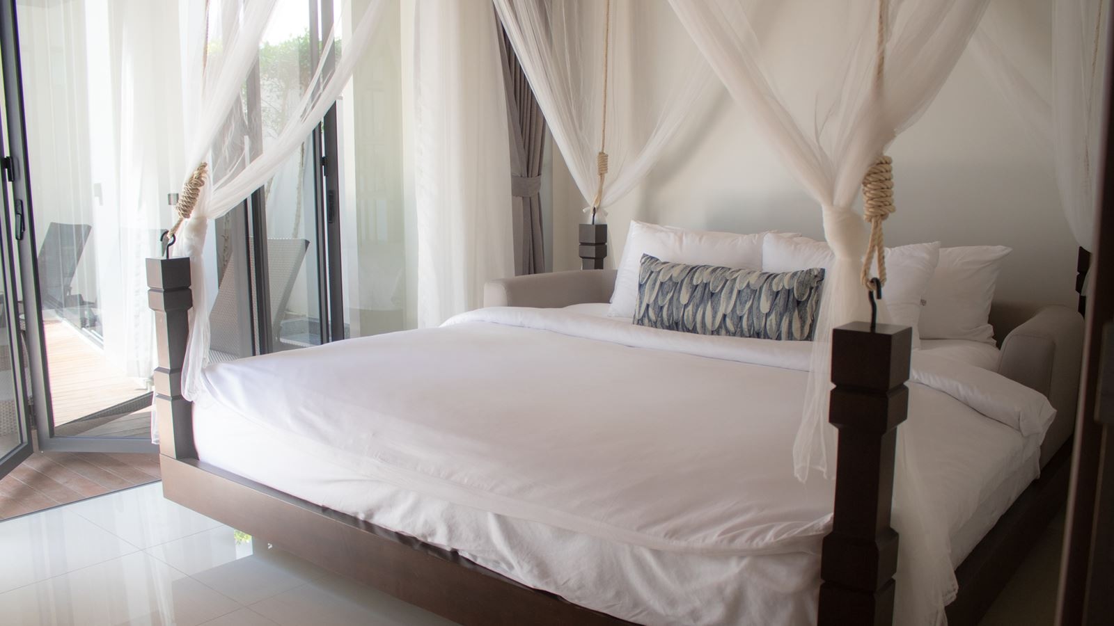 rooms-grand-pool-villa-4-bedroom