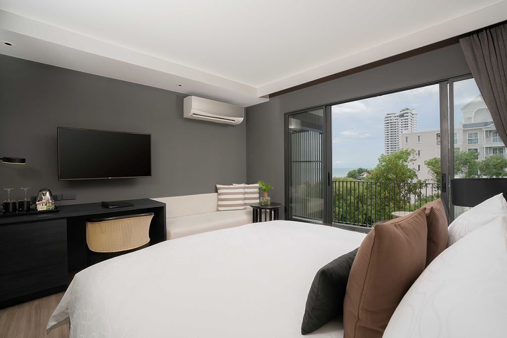 rooms-grand-deluxe-room