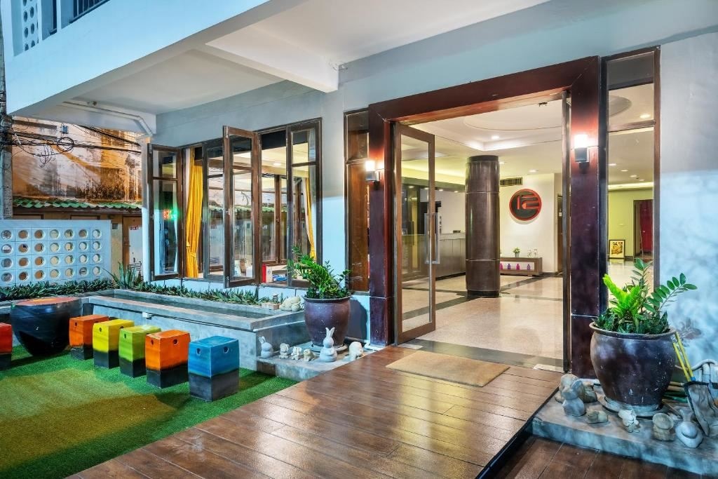 general-main-building