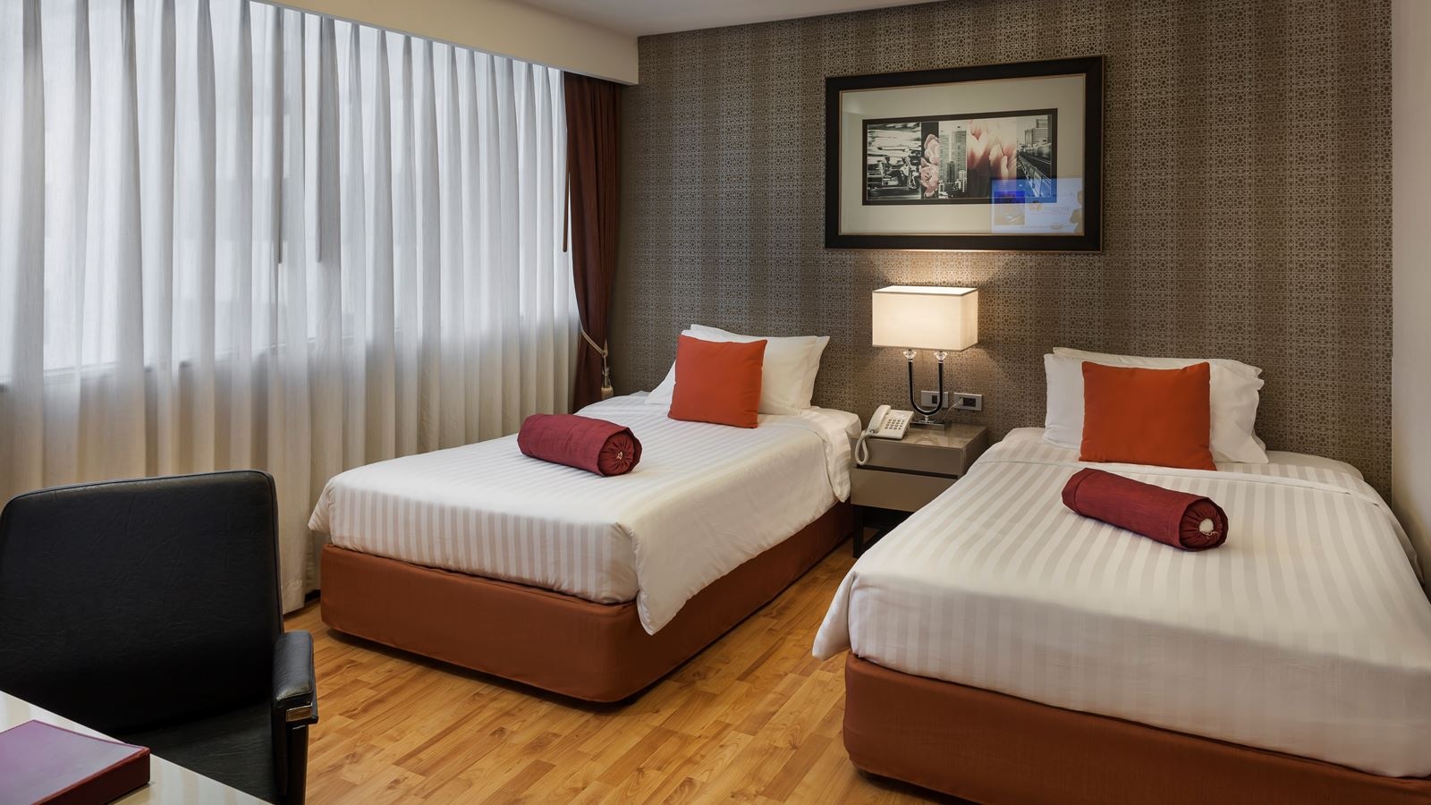 rooms-twobedroom-suite