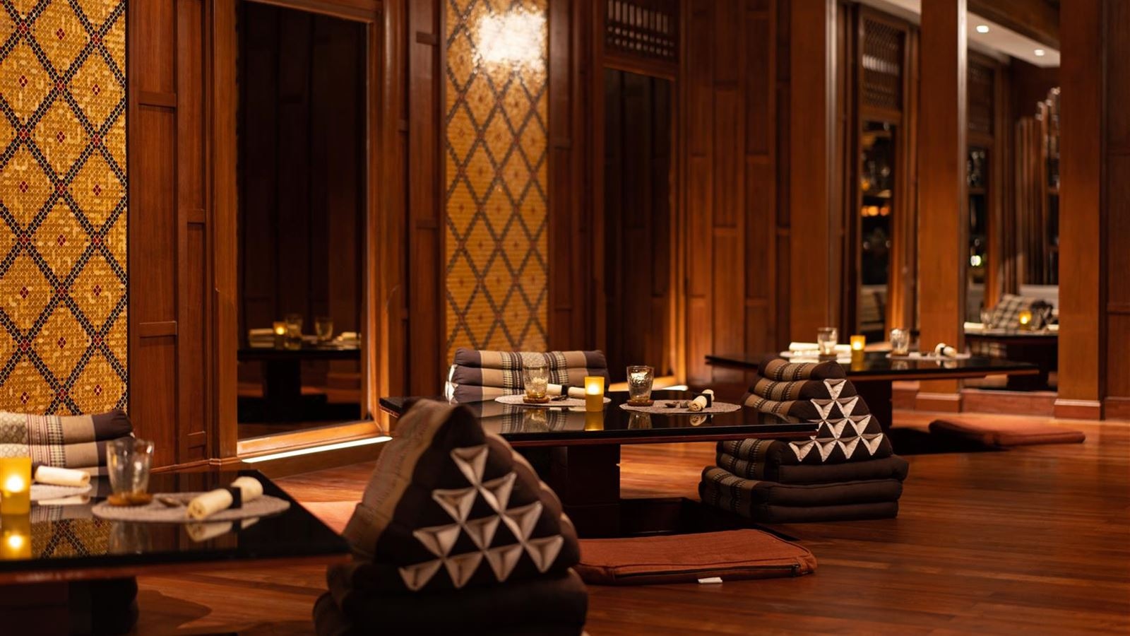 restaurants-takrai--thai-restaurant