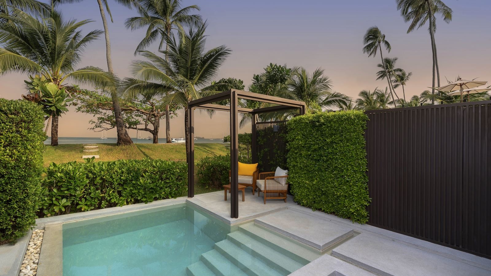 rooms-beachfront-pool-villa